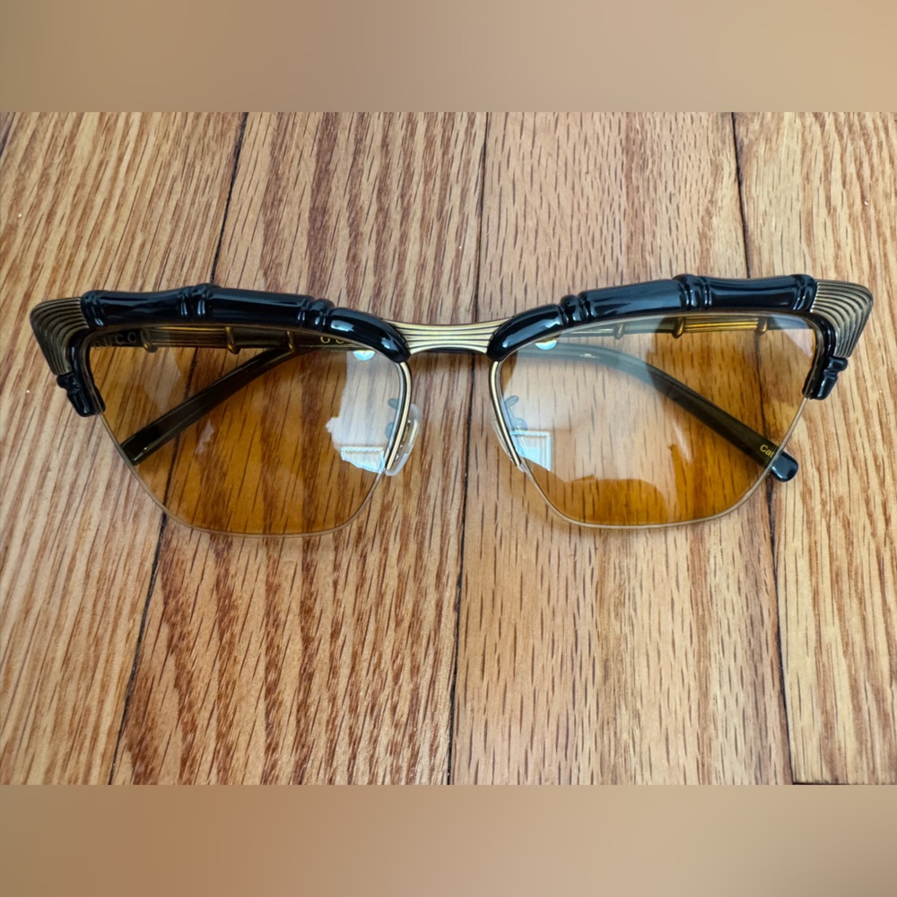 Gucci Black and Gold Tone Frame Sunglasses Cat Eye with Bamboo Detail